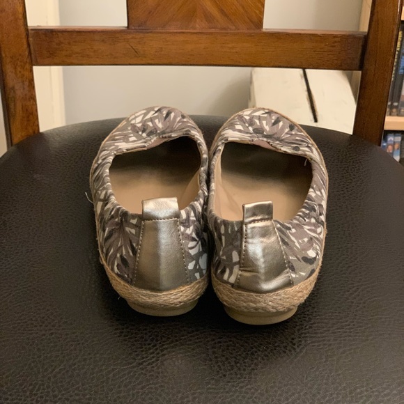 Patterned Flat - Picture 3 of 4